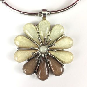 New York & Company Flower Pendant Necklace NWT